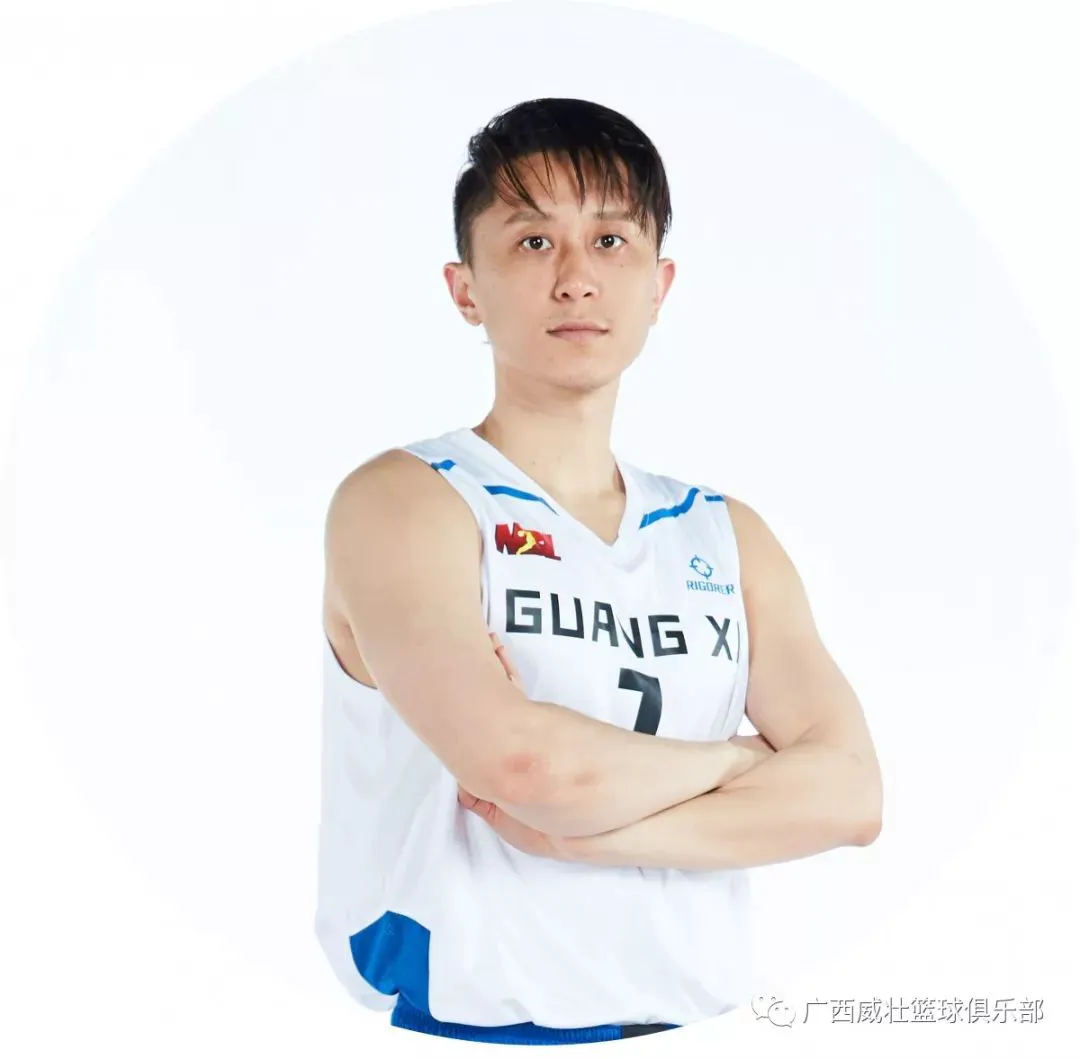 刻苦训练篮球时如何避免受伤的建议_0